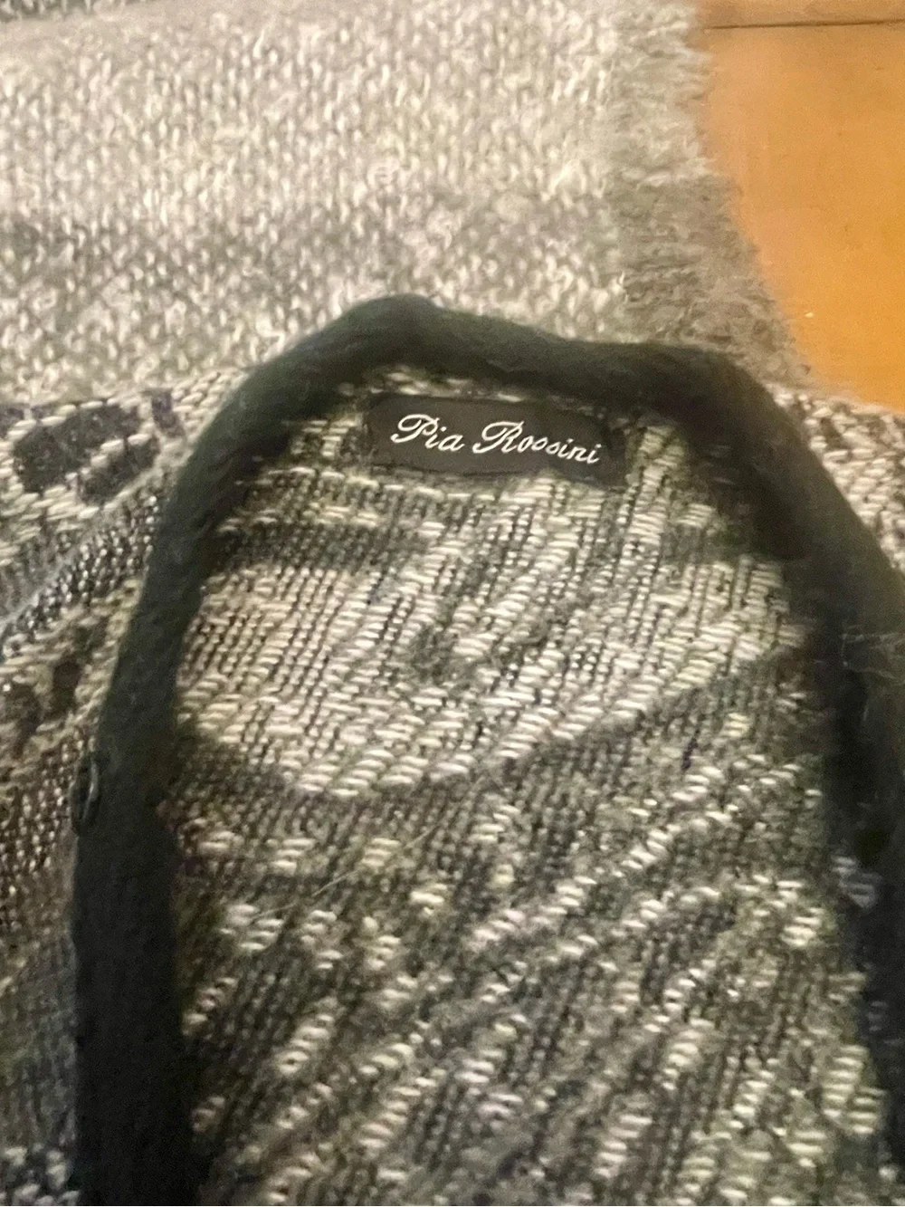 2 Pia Rossini Black & Gray Knit Wrap Scarf/Wraps